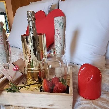 Le Palmier De La Paix Acomodação com café da manhã Le Tampon Exterior foto